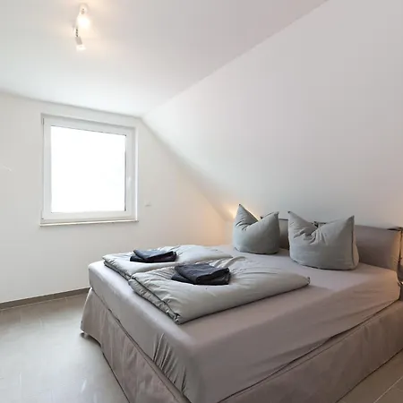 Unter Den Kiefern 93 Og Apartment *
